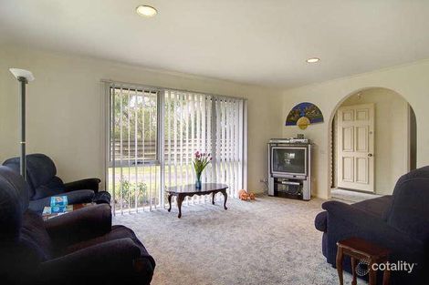 Property photo of 4 Sussex Court Somerville VIC 3912