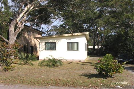 15 Helen St, Bateau Bay, NSW 2261