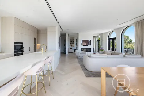 Property photo of 2 Hampden Road Armadale VIC 3143