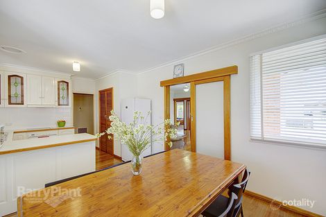 17 Karana Ave, Grovedale, VIC 3216