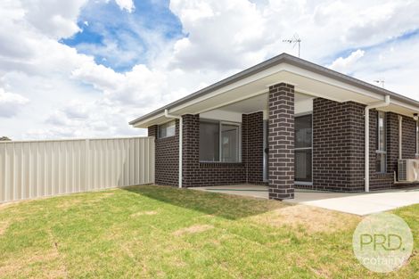 Property photo of 21B Sunvale Crescent Estella NSW 2650