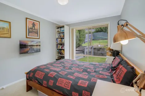 Property photo of 5 Garden Circle Berrambool NSW 2548