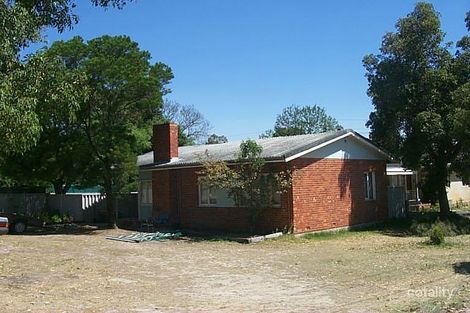 2 Tighe St, Cloverdale, WA 6105