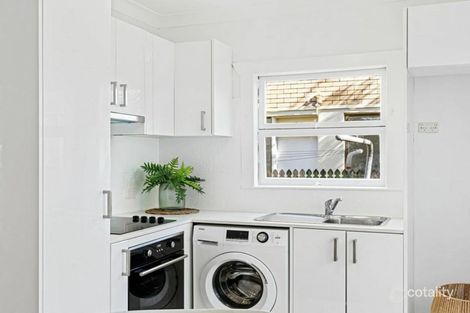 Property photo of 4/24 Peninsular Drive Surfers Paradise QLD 4217