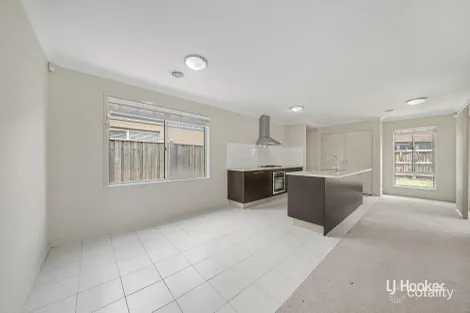 Property photo of 39 Tanami Street Point Cook VIC 3030