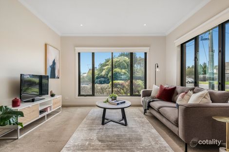 Property photo of 37 Cleveland Road Ashwood VIC 3147