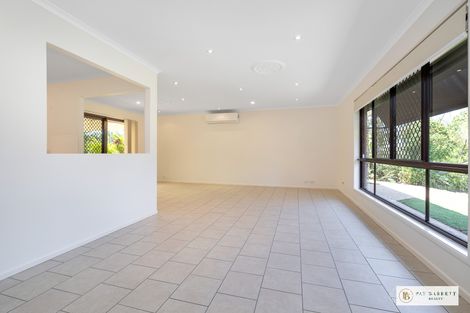 Property photo of 14 Chinnock Court Alexandra Hills QLD 4161