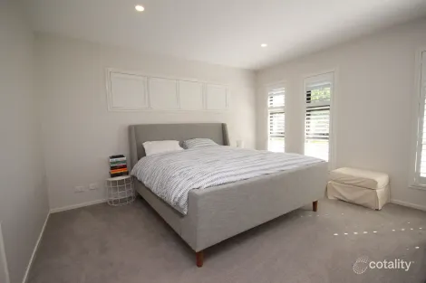Property photo of 35 Bavin Street Curtin ACT 2605