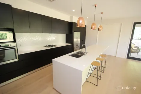 Property photo of 35 Bavin Street Curtin ACT 2605