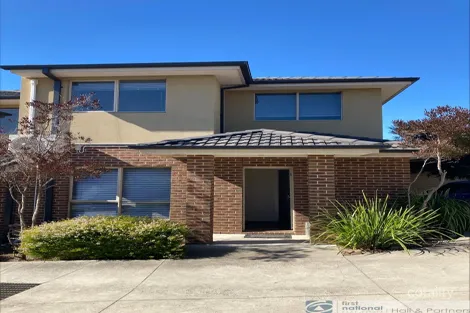 Property photo of 11 Anbar Mews Hallam VIC 3803