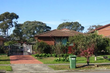 21 Woodlawn Dr, Toongabbie, NSW 2146
