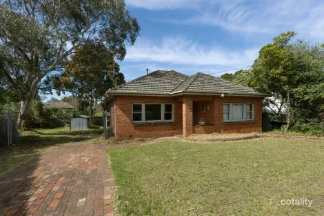 Property photo of 1 Williamson Avenue Strathmore VIC 3041
