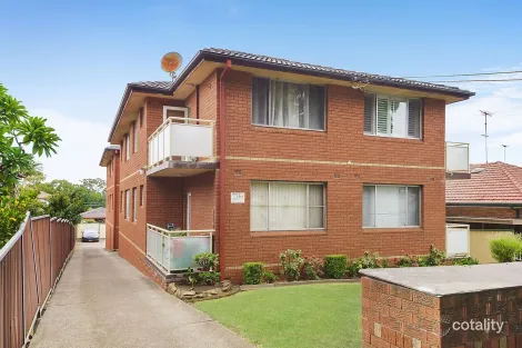 4/4 Campbell St, Punchbowl, NSW 2196