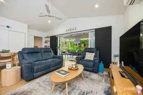 325/2-20 Island View Dr, Urangan, QLD 4655