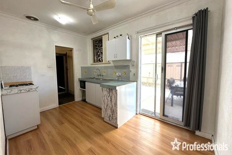 Property photo of 13 Lindy Way Camillo WA 6111
