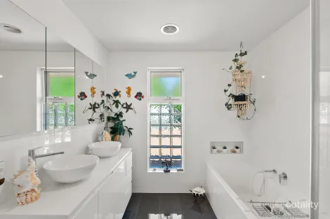 Property photo of 4 Racecourse Crescent Turners Beach TAS 7315