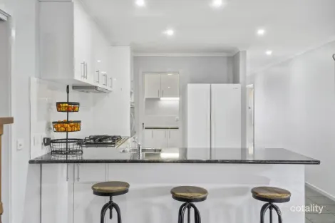 Property photo of 2/4 Nankivell Street Colac VIC 3250