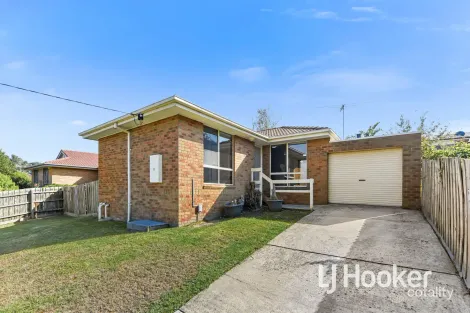 Property photo of 8 Balmoral Way Pakenham VIC 3810
