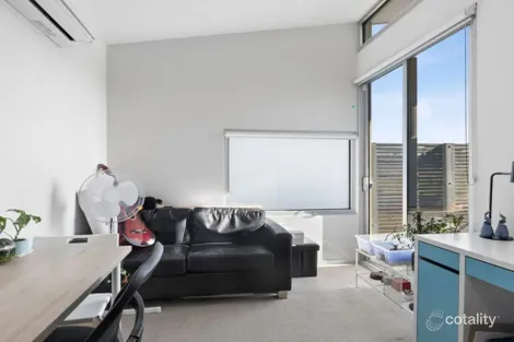 Property photo of 6/4 Ficinia Mews Highton VIC 3216