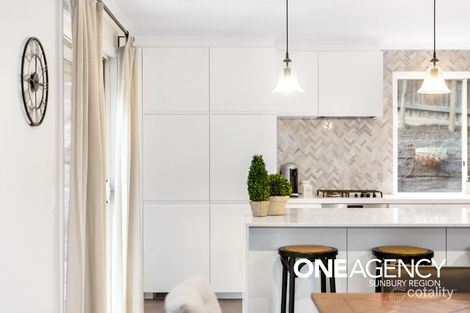 Property photo of 16 Rees Road Sunbury VIC 3429