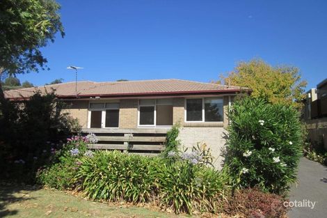 Property photo of 2/25 Barnsbury Road Deepdene VIC 3103