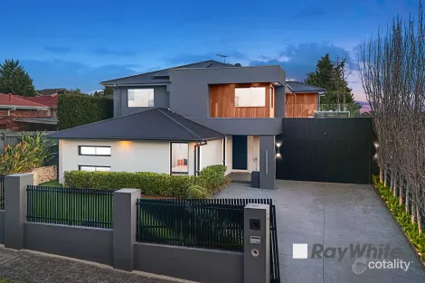 Property photo of 1 Arthur Phillip Drive Endeavour Hills VIC 3802