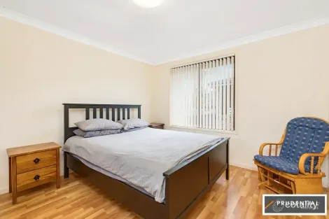 Property photo of 2/4 Bundy Close Macquarie Fields NSW 2564