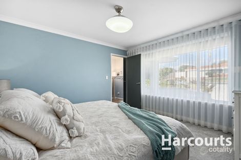 Property photo of 10 Lind Court Quinns Rocks WA 6030