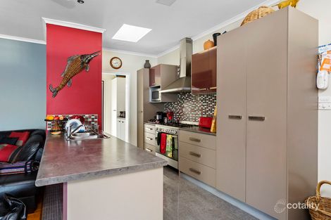 Property photo of 7 Hobson Street Greensborough VIC 3088