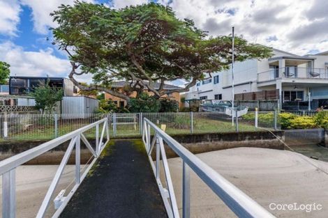 Property photo of 20 Annoula Avenue Biggera Waters QLD 4216