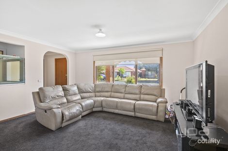 Property photo of 28 Dennison Avenue Hoppers Crossing VIC 3029