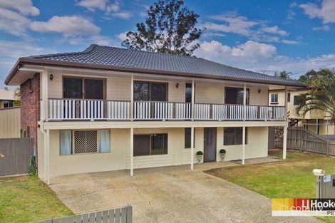 11 Forestville Rd, Petrie, QLD 4502