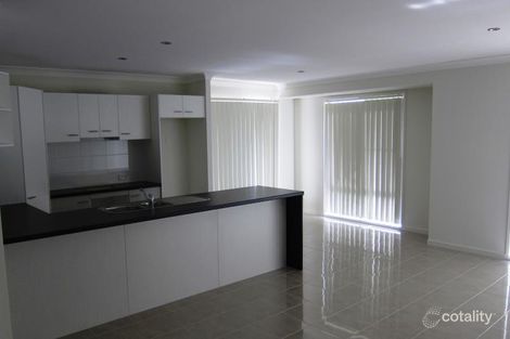 Property photo of 24 Coops Place Heritage Park QLD 4118