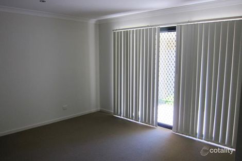 Property photo of 24 Coops Place Heritage Park QLD 4118