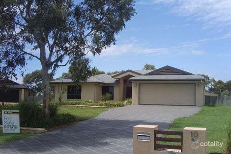 10 Raewood Cl, Coral Cove, QLD 4670