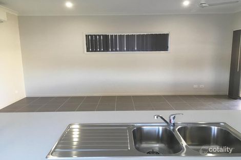 Property photo of 3 Waters Close Hope Island QLD 4212