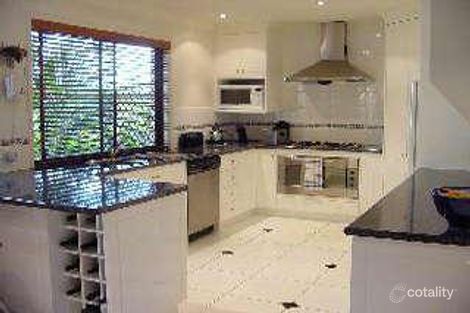 Property photo of 11 Kirra Place Carindale QLD 4152