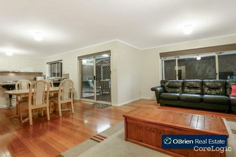 Property photo of 19 Andval Court Berwick VIC 3806