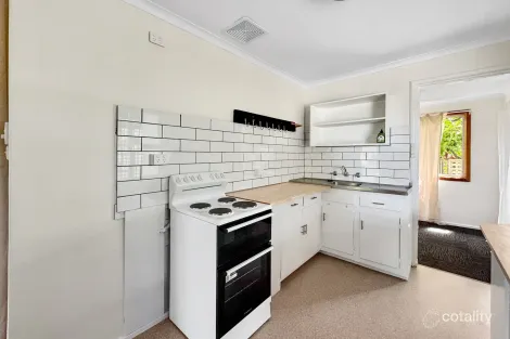 5 Central St, Louth Bay, SA 5607