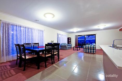 Property photo of 10 Fresh View Drive Tarneit VIC 3029