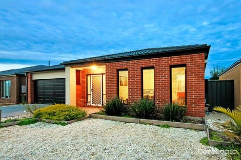 Property photo of 10 Fresh View Drive Tarneit VIC 3029