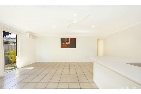 Property photo of 2/7 Woburn Place Burleigh Waters QLD 4220