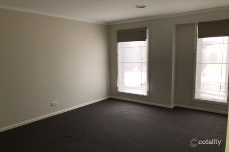 Property photo of 10 Amesbury Place Strathfieldsaye VIC 3551