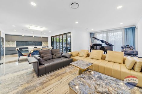 Property photo of 39 Charas Street Pallara QLD 4110