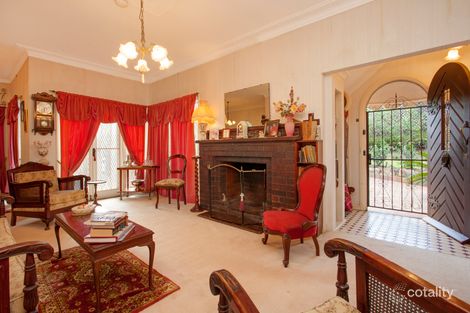 Property photo of 6 Sixth Avenue Bardon QLD 4065