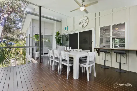 Property photo of 18 Esprit Drive Rainbow Beach QLD 4581