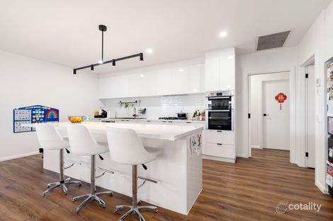 Property photo of 10 Zeil Circuit Thurgoona NSW 2640
