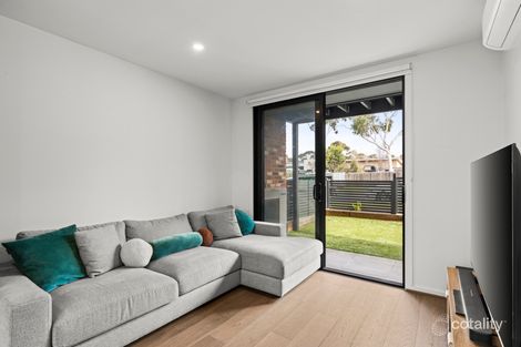 Property photo of 2/150 Pigdons Road Highton VIC 3216
