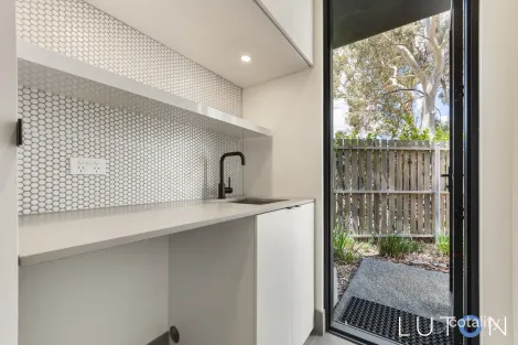 Property photo of 2/17 Coane Street Holder ACT 2611