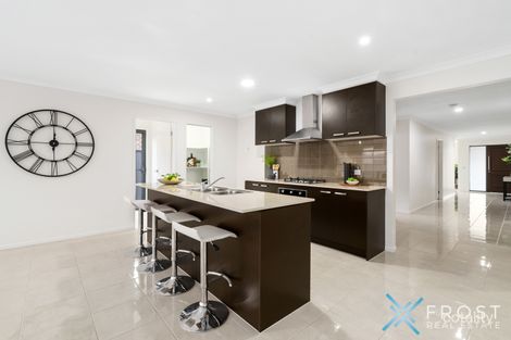 Property photo of 15 Creekbridge Street Craigieburn VIC 3064